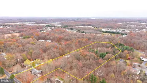 18 Tindall Rd, Robbinsville, NJ 08691