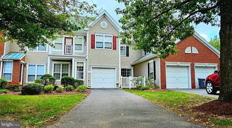 15 Voorhees Ct, Pennington, NJ 08534