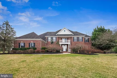 24 Todd Rdg, Titusville, NJ 08560
