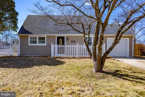 1003 Terrace Blvd, Ewing, NJ 08618