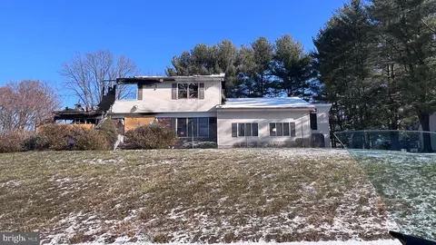 34 Bernard, Ewing, NJ 08628