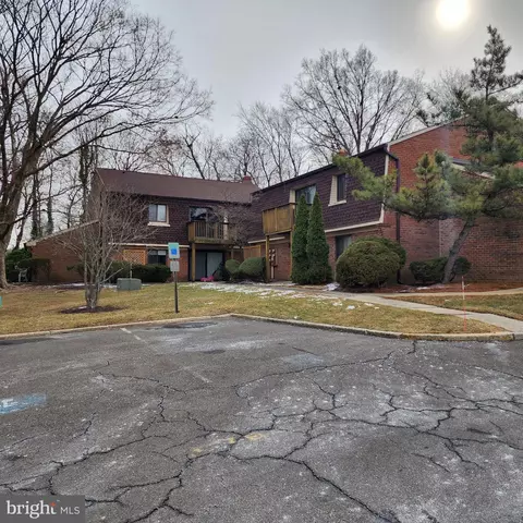 904 Meadow Woods, Lawrenceville, NJ 08648