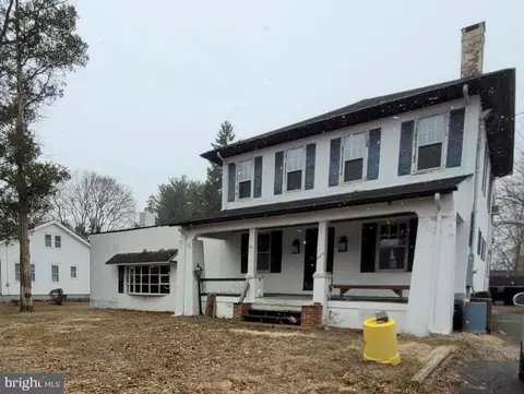 489 Grand Ave, Ewing, NJ 08628