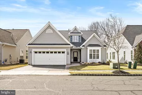 69 Monte Carlo Dr, Hamilton, NJ 08691