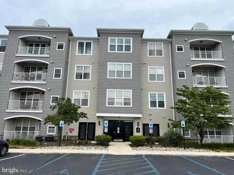 448 Masterson Ct, Ewing, NJ 08618