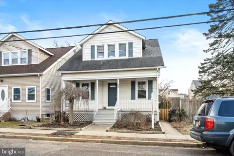 25 Beal St, Hamilton, NJ 08610