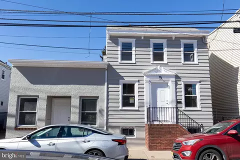 170 72 Liberty St, Trenton, NJ 08611