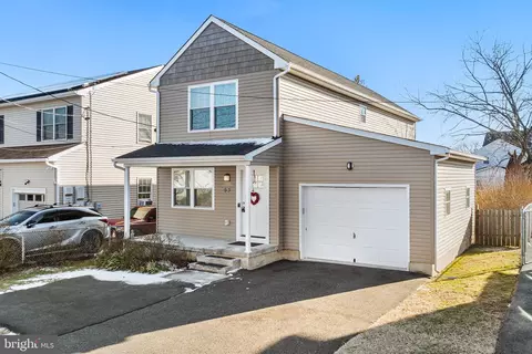 63 Oregon Ave, Hamilton, NJ 08610