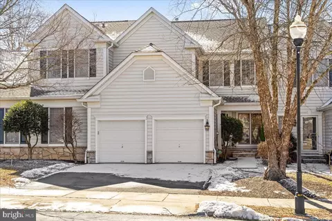 22 Maidenhead Rd, Princeton, NJ 08540