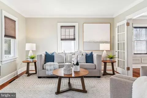 77 Concord Ave, Hamilton, NJ 08619