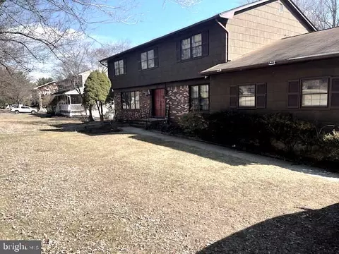 59 Willis Dr, Ewing, NJ 08628
