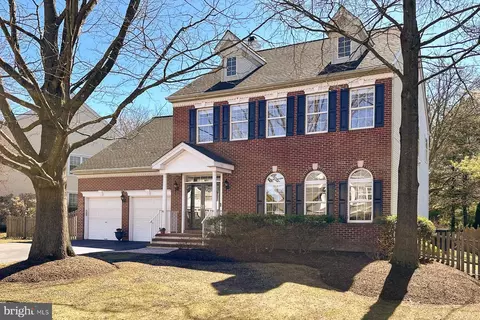 23 Wyckoff Dr, Pennington, NJ 08534