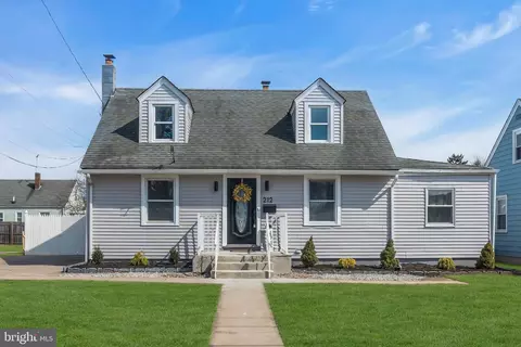 212 Atlantic Ave, Hamilton, NJ 08609