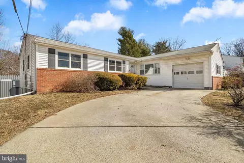 32 Lawnside, Lawrence Township, NJ 08648