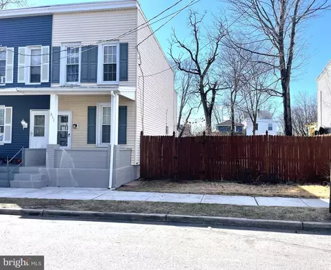 311 Mcclellan Ave, Hamilton, NJ 08610