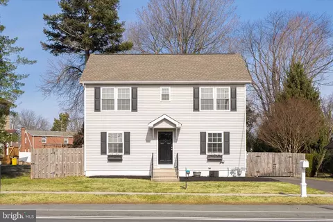 182 Mer-edinburg Rd, Hamilton, NJ 08619