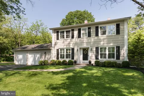 20 Wallingford Dr, Princeton, NJ 08540