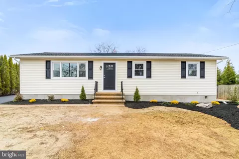 20 Lenox Ave, Hamilton, NJ 08620