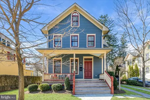 28 Maple St, Princeton, NJ 08542