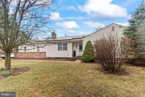 554 W Scotch Rd, Pennington, NJ 08534