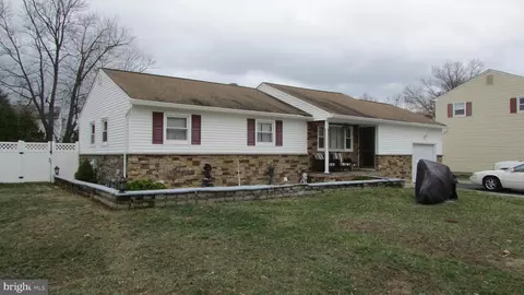 324 Ewingville Rd, Ewing, NJ 08638