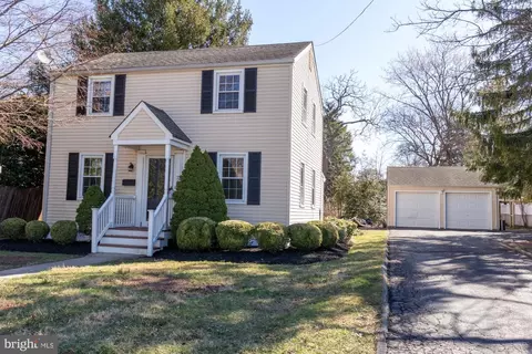 26 Byron Ave, Hamilton, NJ 08610