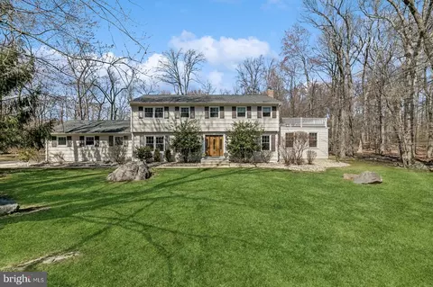 164 Balcort Dr, Princeton, NJ 08540