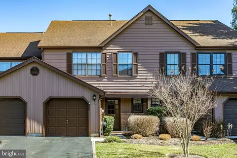 24 Gallo Ct, Lawrence Township, NJ 08648