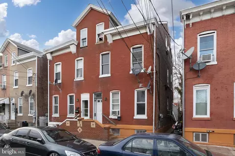 144 Kent St, Trenton, NJ 08611