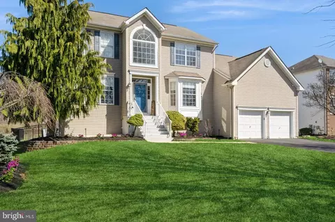 32 Moorsgate, Hightstown, NJ 08520