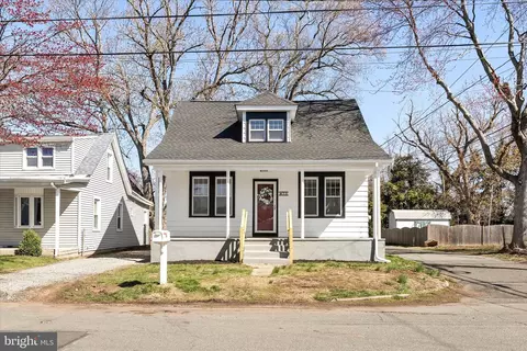 70 Sixth Ave, Hamilton, NJ 08619
