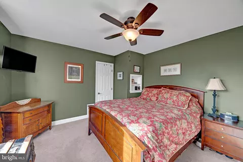 Bedroom - 17 Van Duyn Dr, Ewing, NJ 08618 photo 2 of 6