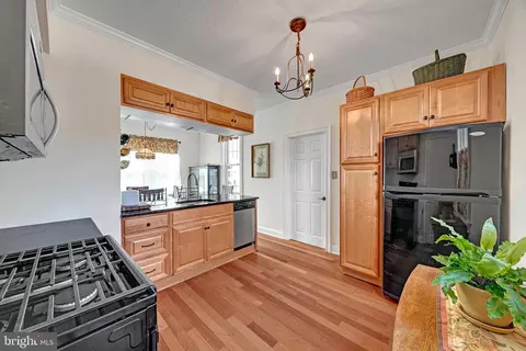 Kitchen - 17 Van Duyn Dr, Ewing, NJ 08618 photo 5 of 5