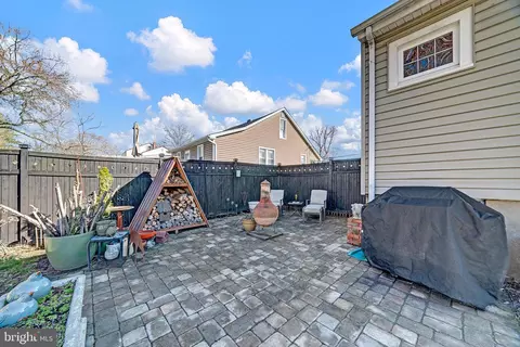 Exterior - 17 Van Duyn Dr, Ewing, NJ 08618 photo 7 of 9