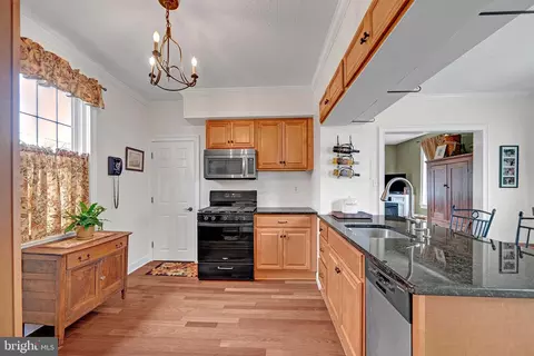 Kitchen - 17 Van Duyn Dr, Ewing, NJ 08618 photo 3 of 5
