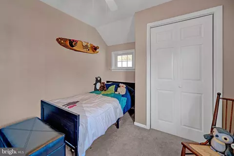 Bedroom - 17 Van Duyn Dr, Ewing, NJ 08618 photo 5 of 6