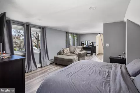 Bedroom - 39 Stratford Ave, Ewing, NJ 08618 photo 5 of 5