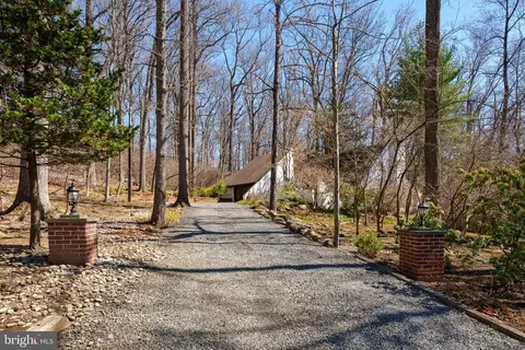 35 Hardy Dr, Princeton, NJ 08540