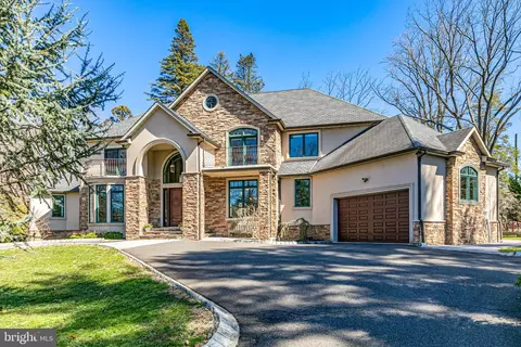 63 Greenhouse Dr, Princeton, NJ 08540