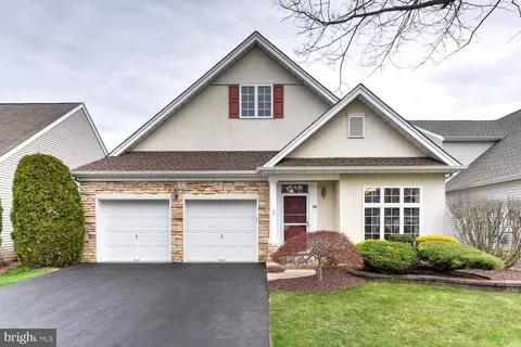 80 Rainflower Ln, Princeton Junction, NJ 08550