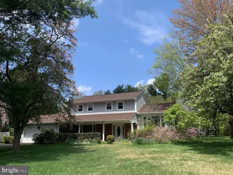 3 Manor Ridge Dr, Princeton Junction, NJ 08550