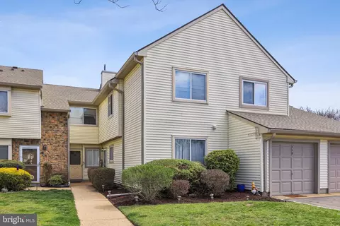 110 Chatham Ct, East Windsor, NJ 08520
