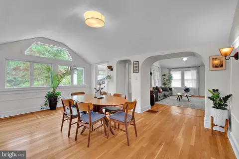 Dining - 24 Montague Ave, Ewing, NJ 08628 photo 2 of 3
