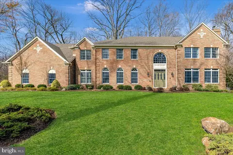 27 Pettit Pl, Princeton, NJ 08540