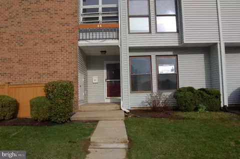 8 Twin Rivers Dr # C, East Windsor, NJ 08520
