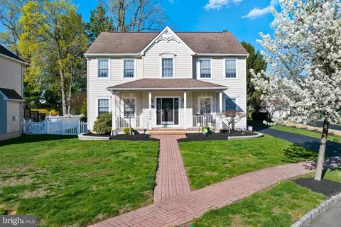 17 Emily Pl, Hamilton, NJ 08690