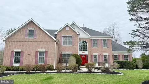 562 Village Rd W, Princeton Junction, NJ 08550