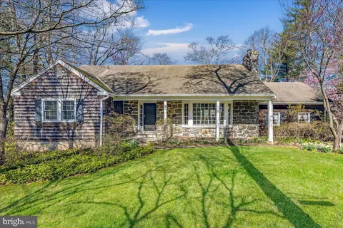 106 Leabrook Ln, Princeton, NJ 08540