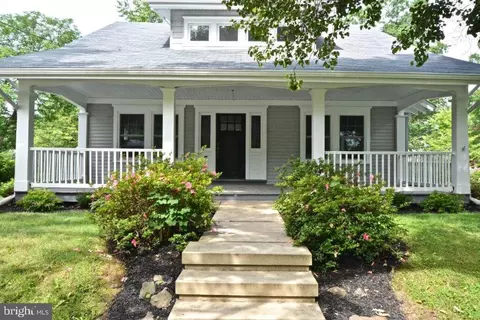 404 Burd St, Pennington, NJ 08534