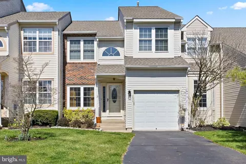 206 Bromley Pl, Robbinsville, NJ 08691